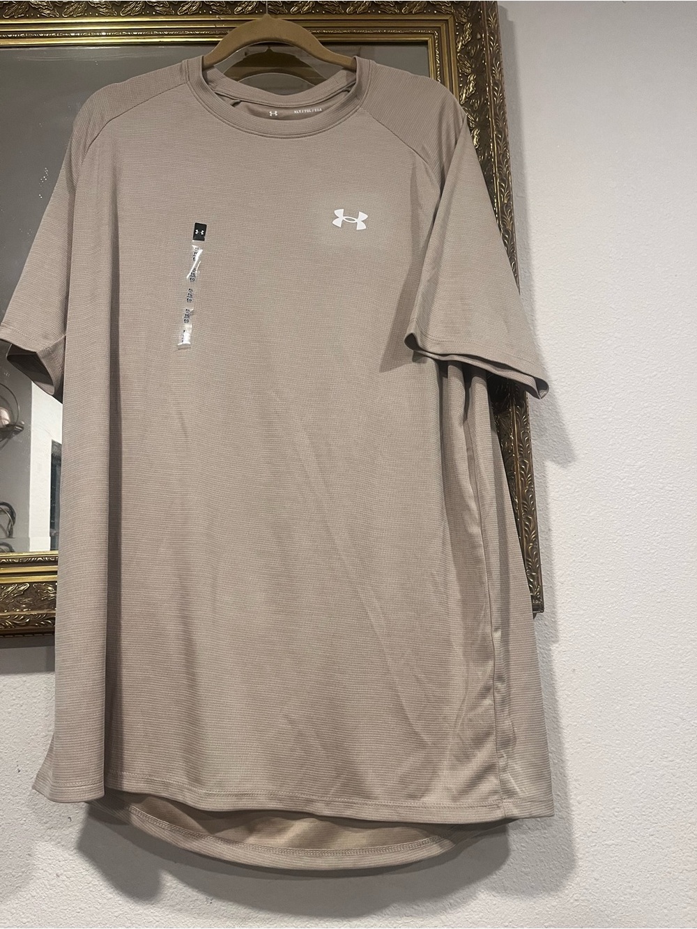 Under Armour Men’s Short Sleeve Performance Tee in Taupe
